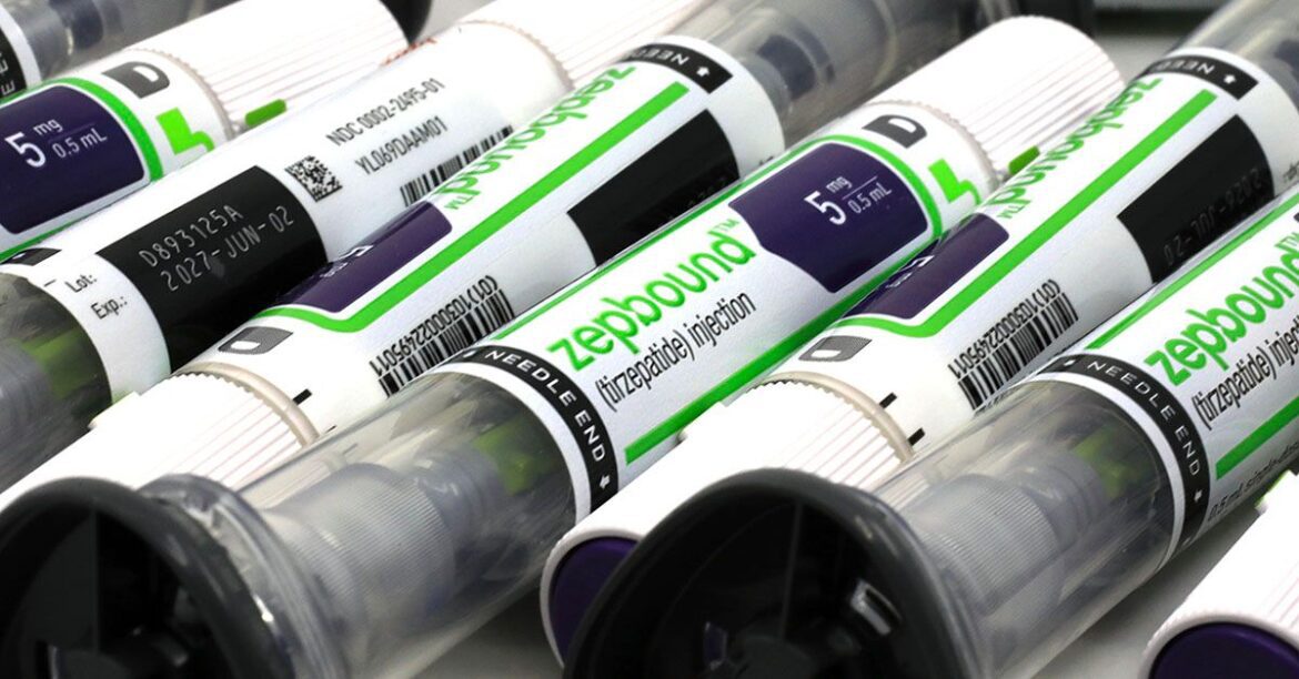 Mounjaro eye GettyImages 2244403686 Facebook